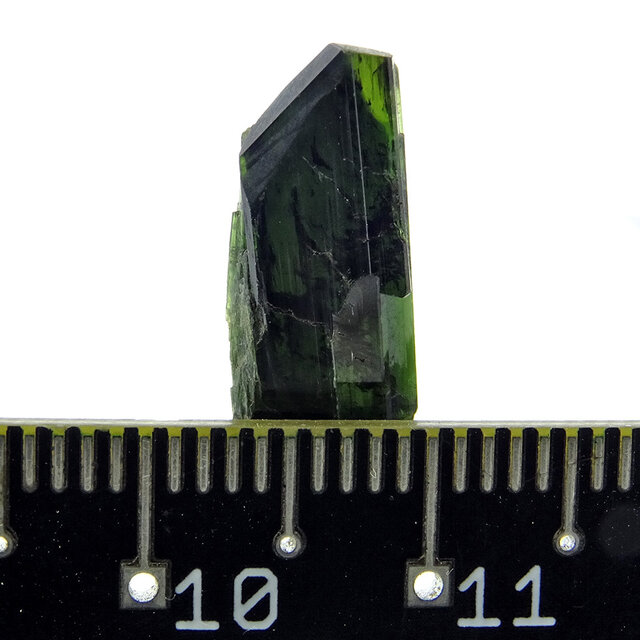 Grüner Epidot-Kristall aus Pakistan