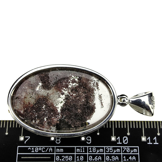 Lodolite, chlorite quartz, shaman stone or scenic quartz