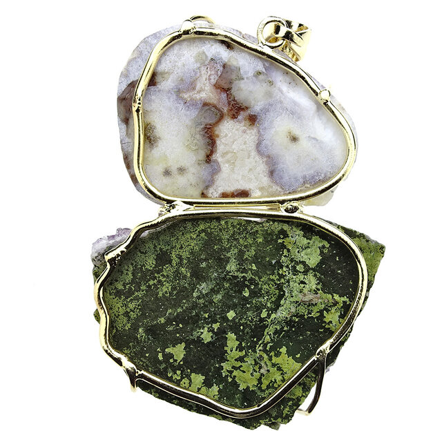 Pendant of rough heated and natural amethyst. The pendant is goldplated