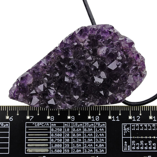 Mooie doorboorde hanger van amethist