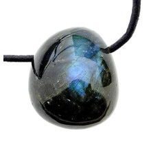 Beautiful drilled pendant made of labradorite