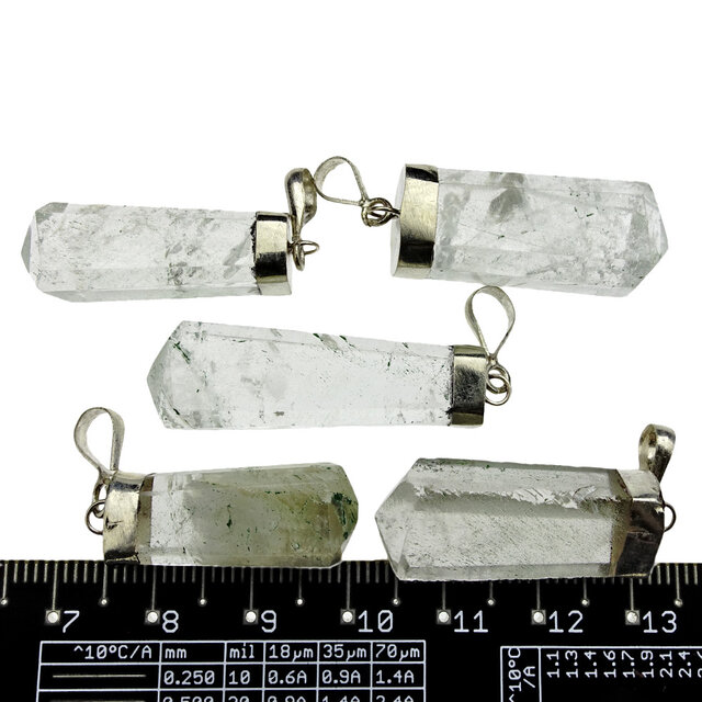 Lodolite, chlorite quartz, shaman stone or scenic quartz
