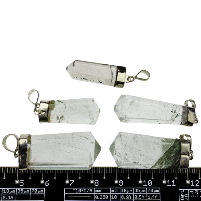 Lodolite, chlorite quartz, shaman stone or scenic quartz