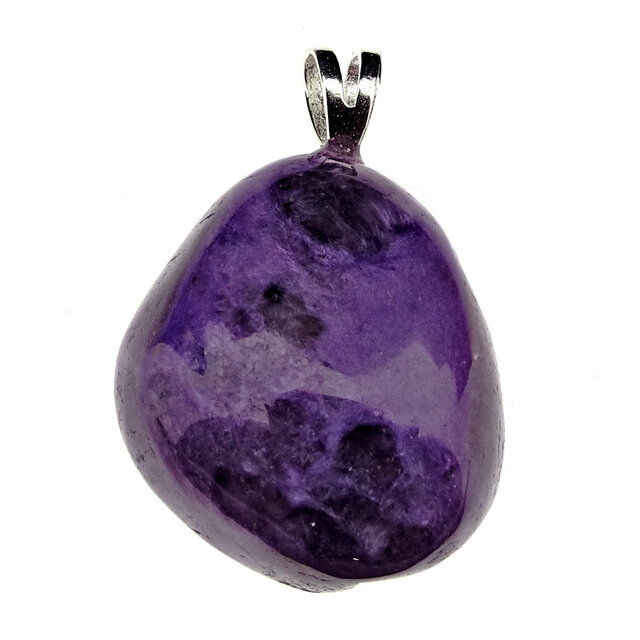 Schönes lila Mineral aus Sibirien