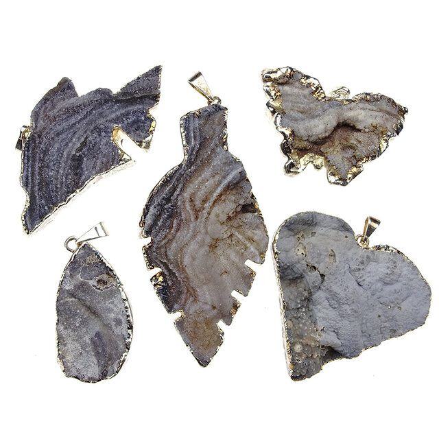 5 versilberte Chalceony-Anhänger aus Uruguay