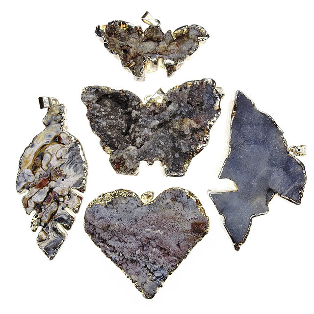 5 stuks verzilverde chalceoon hangers uit Uruguay