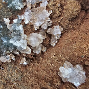 Wunderschöner Chalcedon-Cluster von 2 kg aus Uruguay