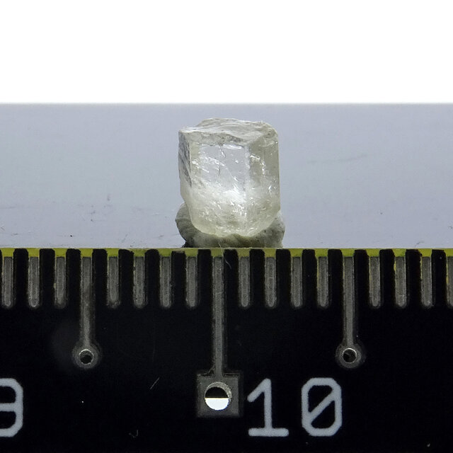 Zeldzaam fenakiet kristal