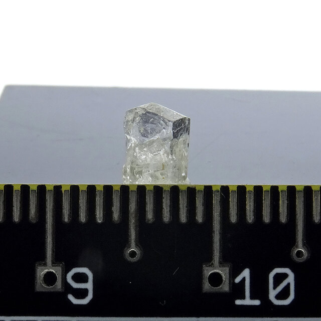 Zeldzaam fenakiet kristal