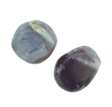 Wunderschöne violette Trommelsteine ​​aus Indonesien