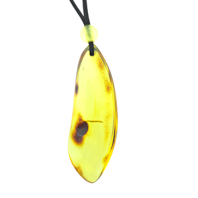 Barnsteen ketting met koord