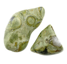 Ryolith ist ein magmatisches Gestein, das mit Obsidian verwandt ist