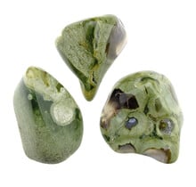 Ryolith ist ein magmatisches Gestein, das mit Obsidian verwandt ist