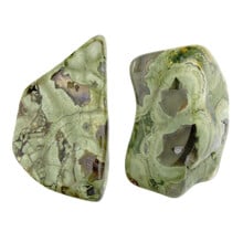 Ryoliet is een stollingsgesteente verwant aan obsidiaan