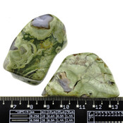 Ryolith ist ein magmatisches Gestein, das mit Obsidian verwandt ist