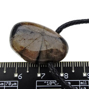 Mineral mit dem charakteristischen Kreuz