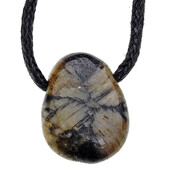 Mineral mit dem charakteristischen Kreuz