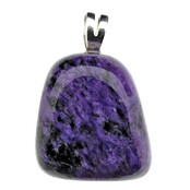 Schönes lila Mineral aus Sibirien