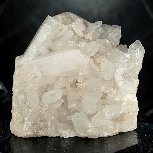 Rock crystal cluster, clear quartz with natural crystal points 3,6 kg