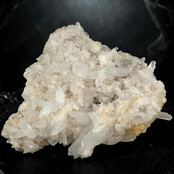 Bergkristallgruppe, klarer Quarz mit natürlichen Kristallspitzen  3,7 KG