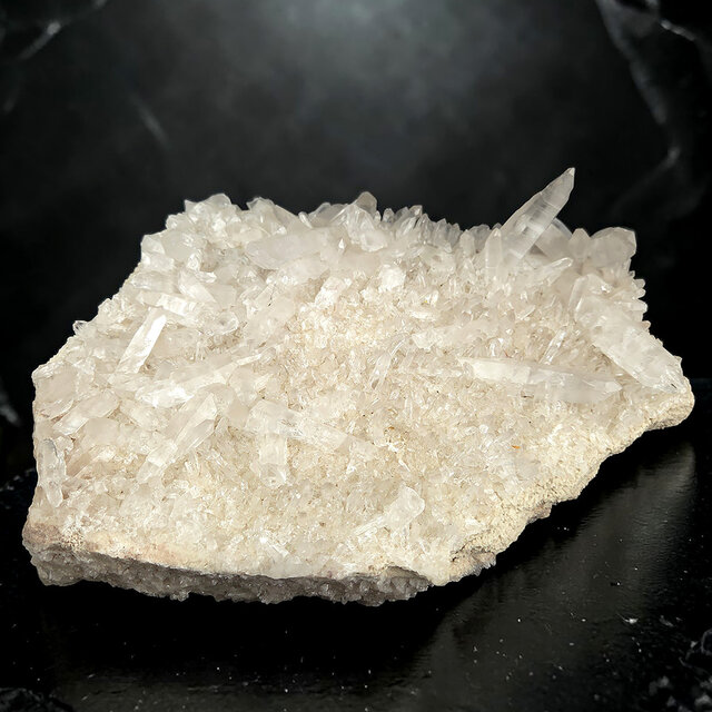 Rock crystal cluster, clear quartz with natural crystal points 2,3 kg