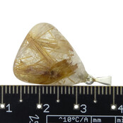 Rutilated quartz, quartz variant with ingrown needles