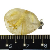 Rutilquarz, Quarzvariante mit eingewachsenen Nadeln