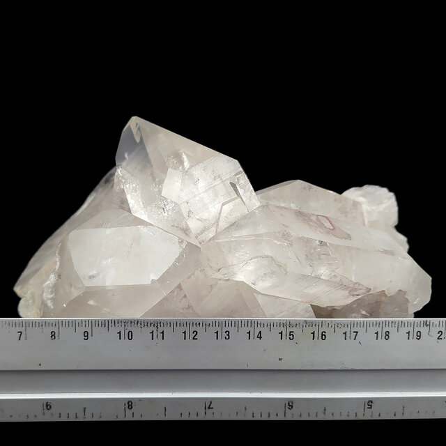 Rock crystal cluster, clear quartz with natural crystal points 1,4 kg