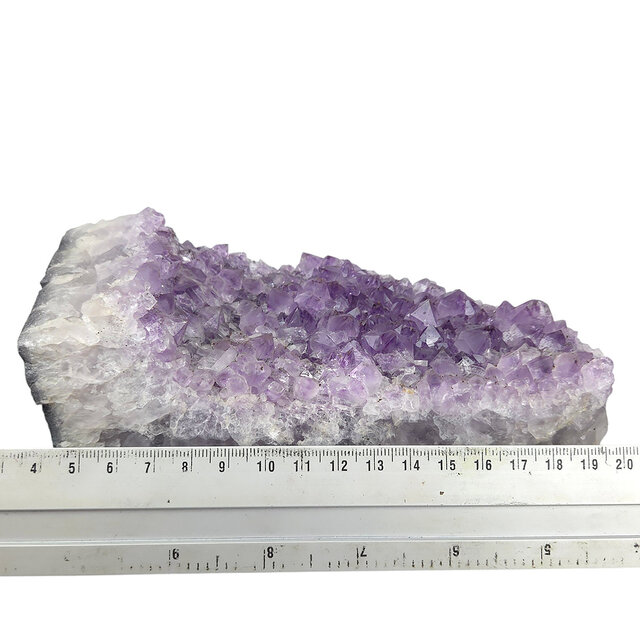 Amethyst, von beruhigenden Eigenschaften bis zu tiefen Transformationen, 1110 Gramm