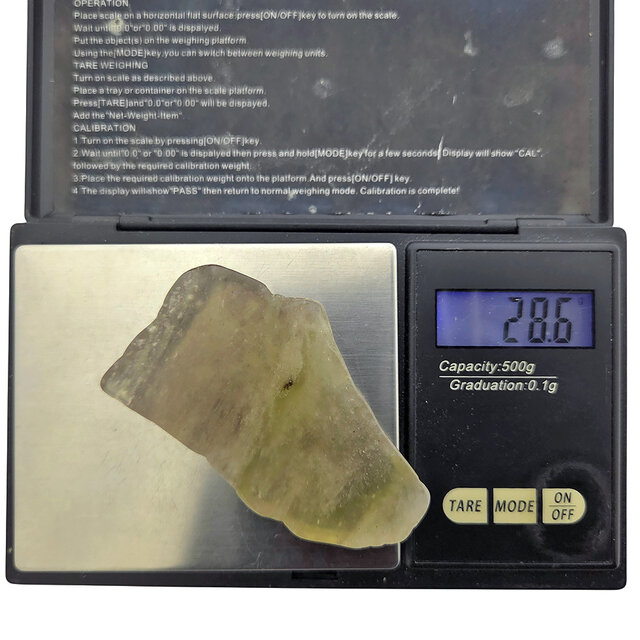 Libysches Glas oder Goldtektit poliert