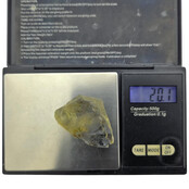 Libyan glass or gold tektite