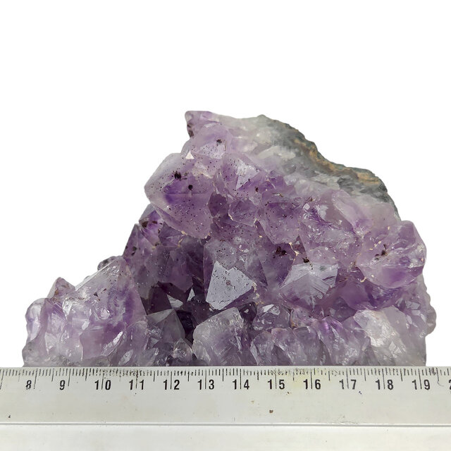Amethyst, from calming properties to deep transformations, 1365 grams