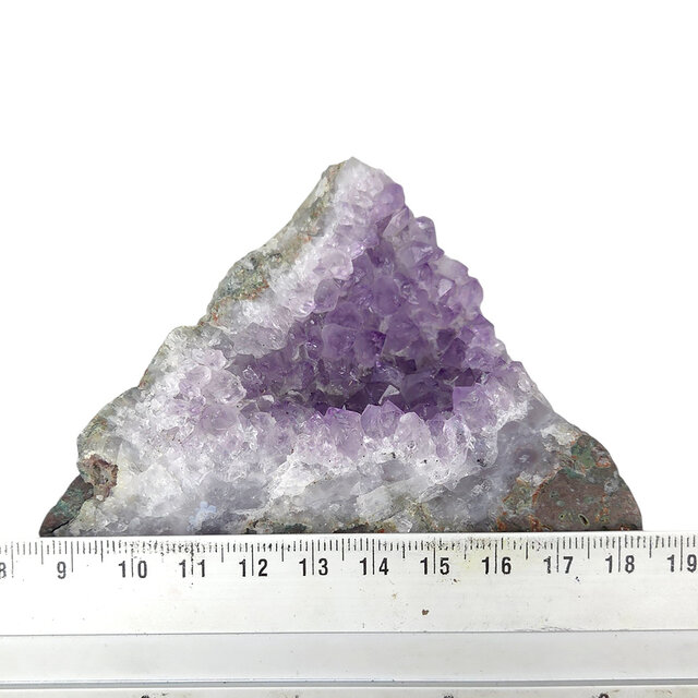 Amethyst, from calming properties to deep transformations, 420 grams