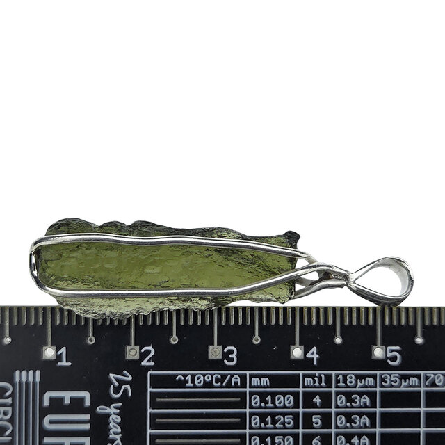 Moldavite pendant in silver 4,45 grams