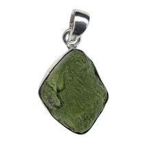Moldavite pendant in silver 4 grams