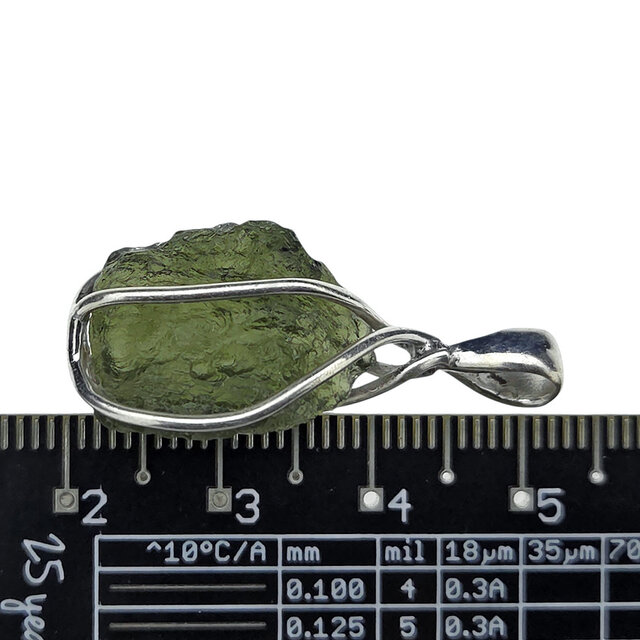 Moldavit-Anhänger in Silber 3,86 Gramm