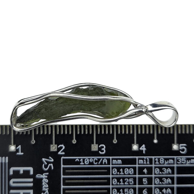 Moldavite pendant in silver 4,25 grams