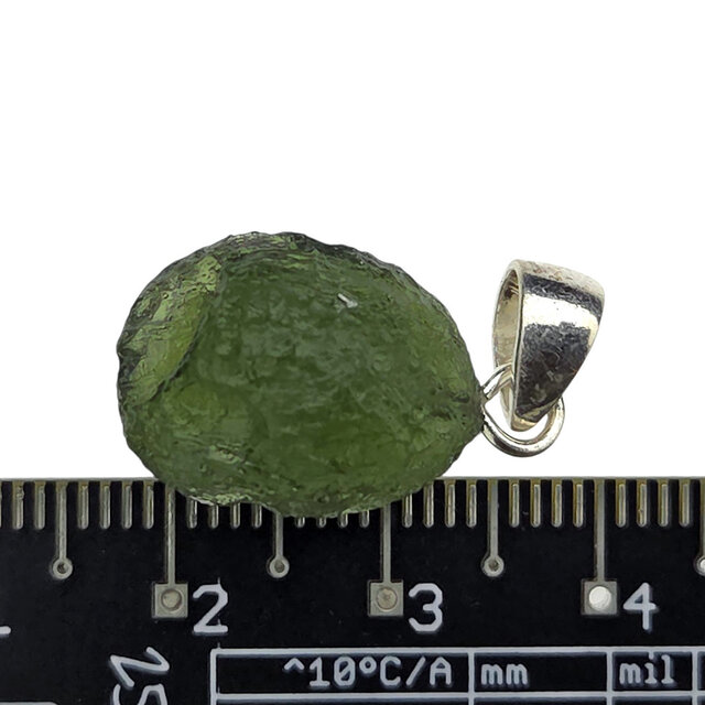 Moldavite pendant in silver 2,9 grams