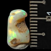 Tumbled Welo opal