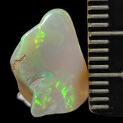 Tumbled Welo opal
