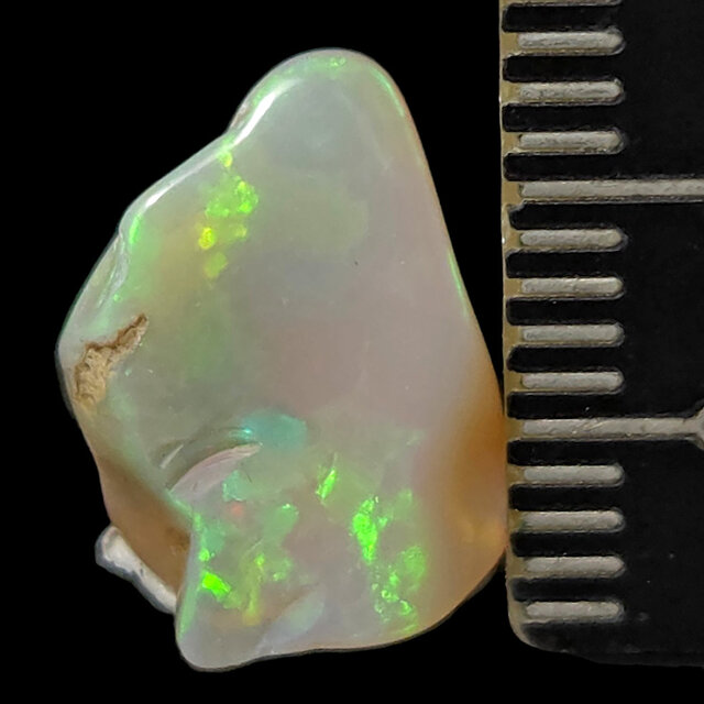 Getrommelter Welo-Opal