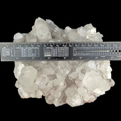 Bergkristallgruppe, klarer Quarz mit natürlichen Kristallspitzen  1,9 KG