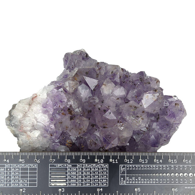 Amethyst, von beruhigenden Eigenschaften bis zu tiefen Transformationen, 920 Gramm