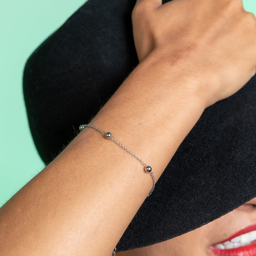 My Bendel Silver link bracelet with silver beads