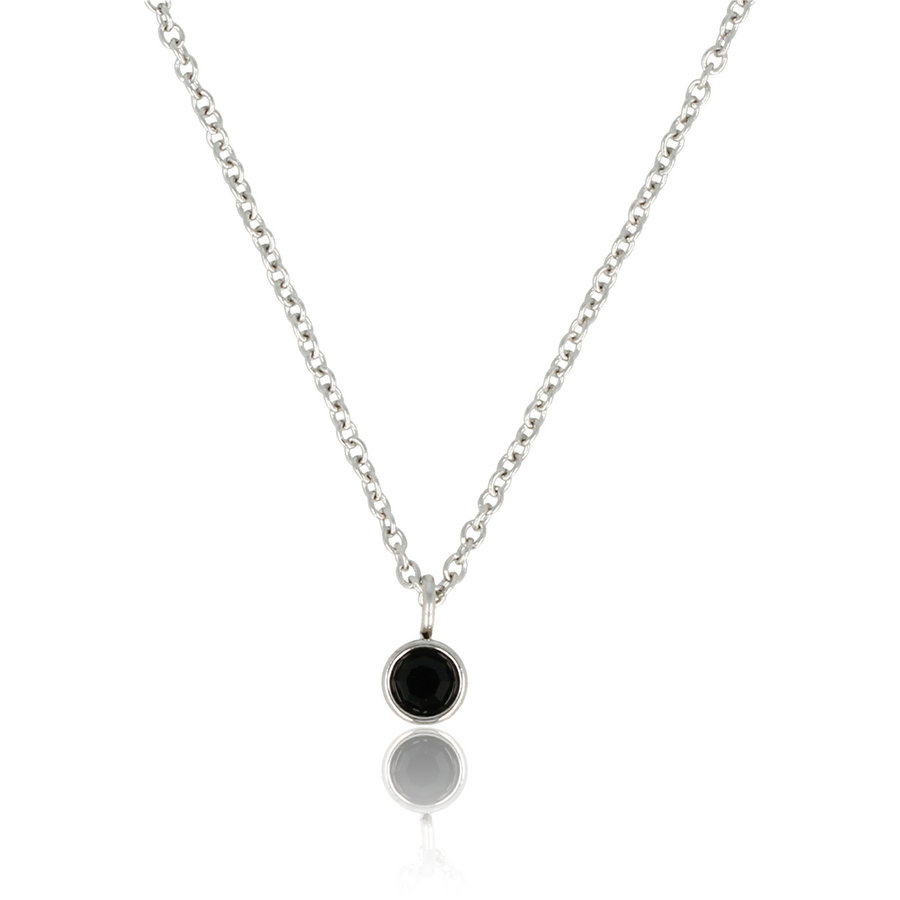 My Bendel Zilveren ketting met zwart Zirkonia steentje. Luxe uitstraling, blijft mooi en verkleurt niet. Een alledaagse musthave! My Bendel.