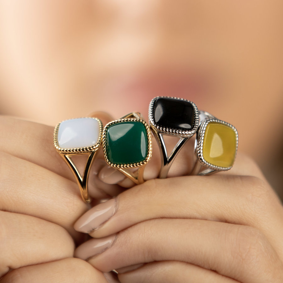 My Bendel Ring gold with genuine Green Agate gemstone. Each ring is unique because of the use of real gemstones.