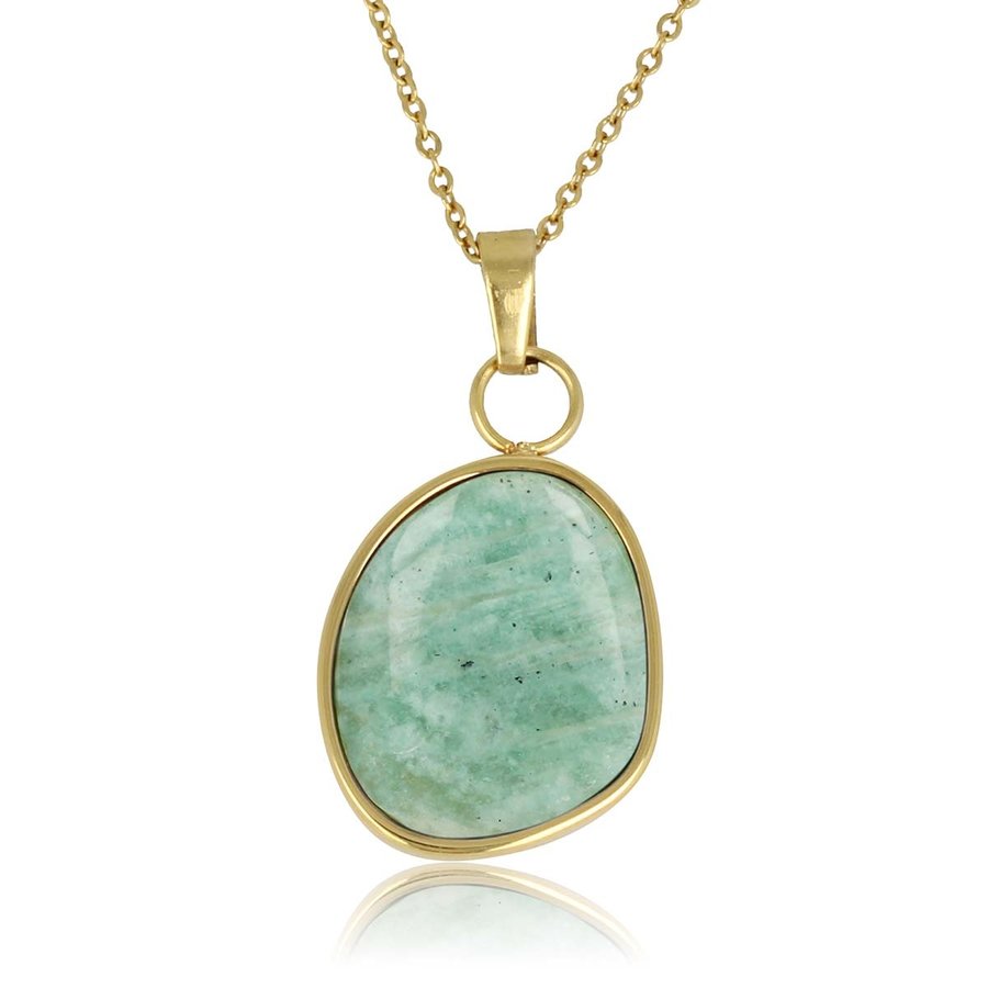 My Bendel Gouden ketting met een unieke Amazonite hanger. De edelsteen biedt bescherming en stijl. Ontdek de magie van My Bendel.