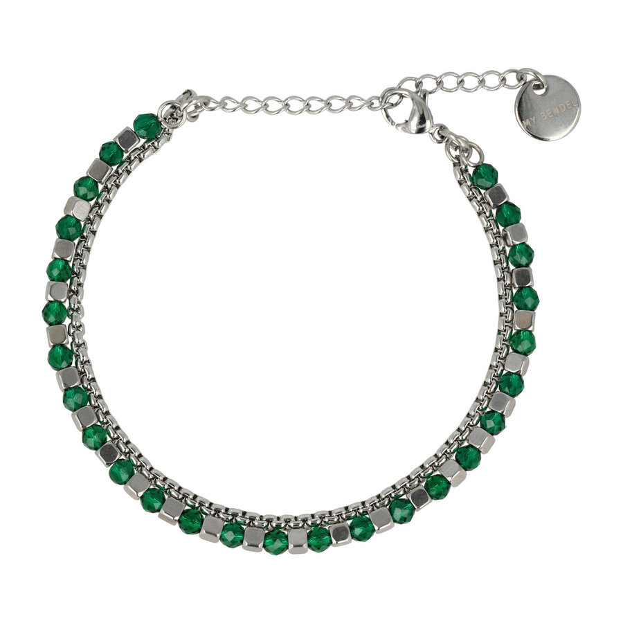 My Bendel Stijlvolle zilveren armband met groene glasstenen. Elegantie en schittering in één. Laat je pols stralen met tijdloze schoonheid. # PO2338