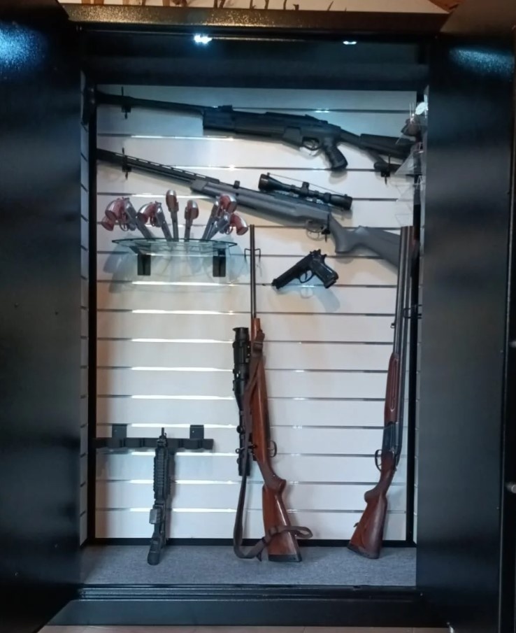 Arsenal 3003 wapenkluis met 2 deuren