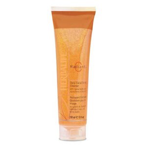 Radiant C Facial Scrub Cleanser
